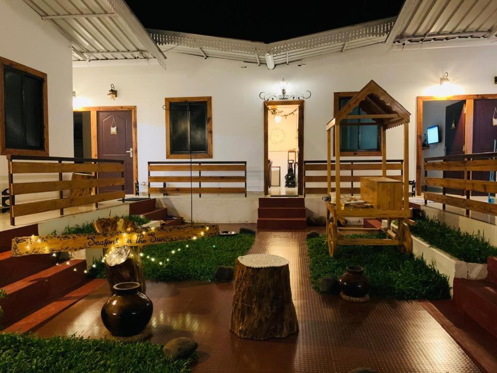 Seasons In The Sun Hotel Salcete ภายนอก รูปภาพ